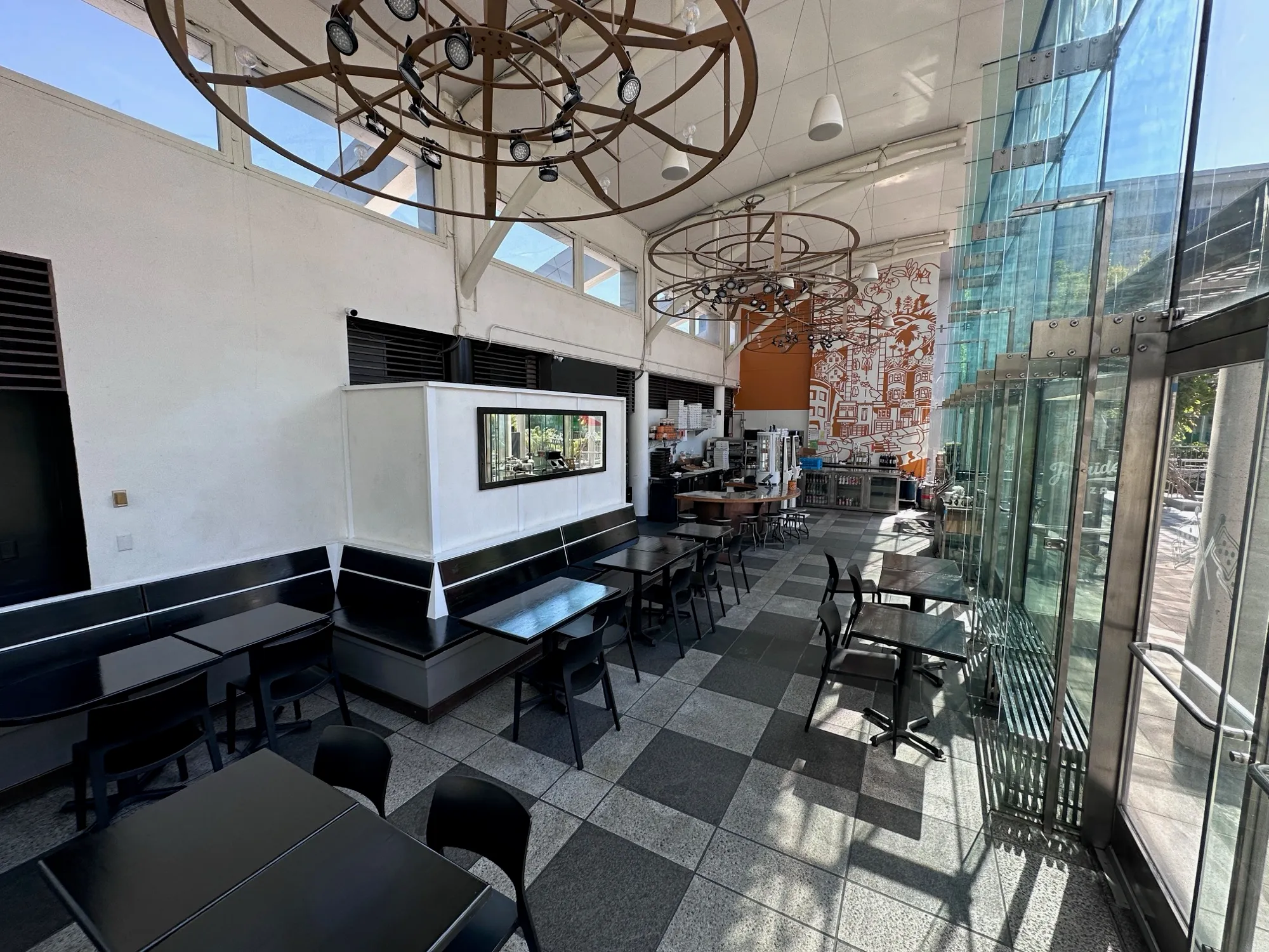 Joyride Pizza Yerba Buena dining room